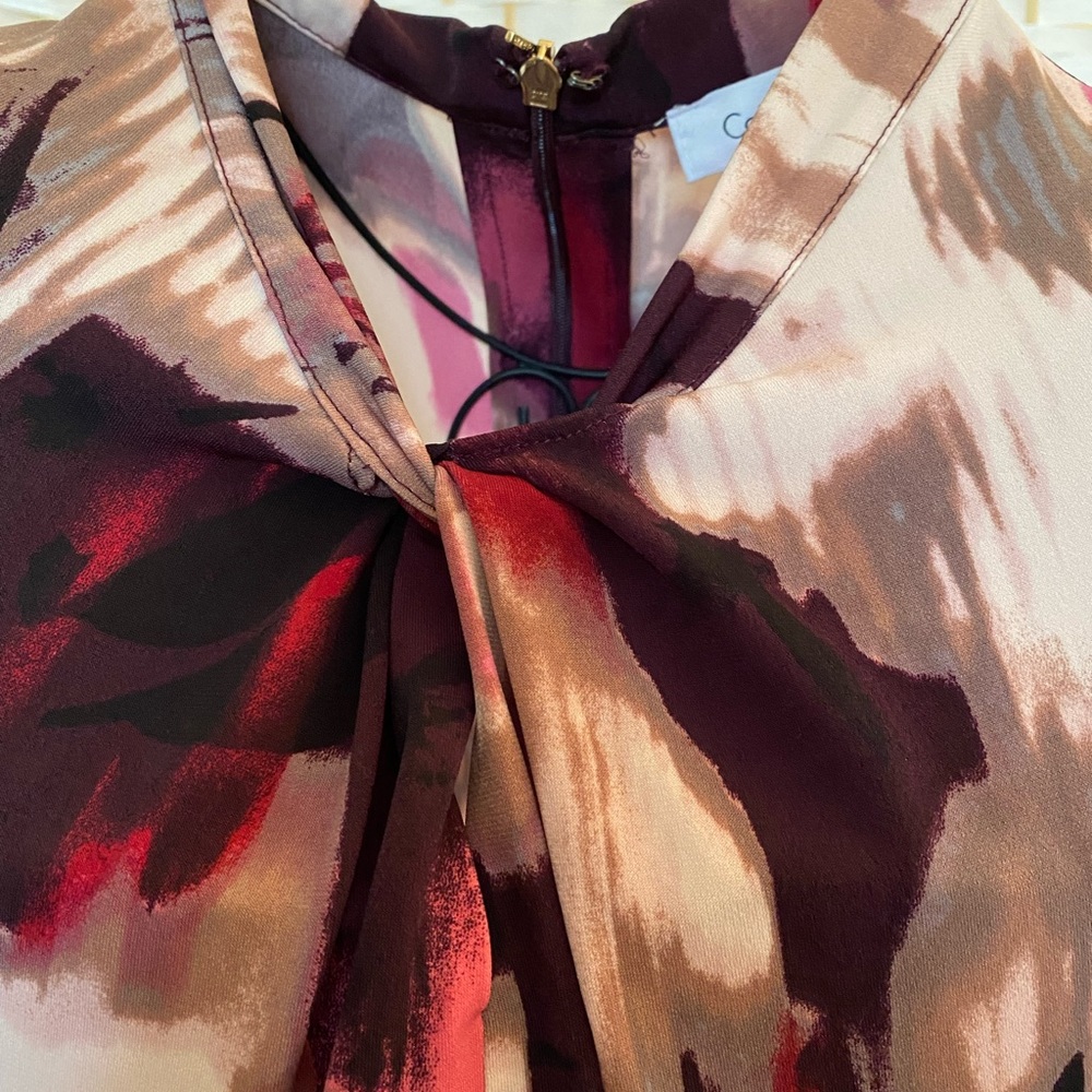 NWT Calvin Klein New With Tag Abstract Pattern Top - Picture 5 of 8